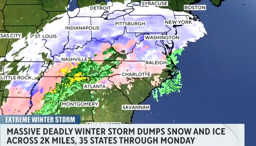 Најмалку 20 лица починаа поради снежна бура и леден бран што го зафатија САД