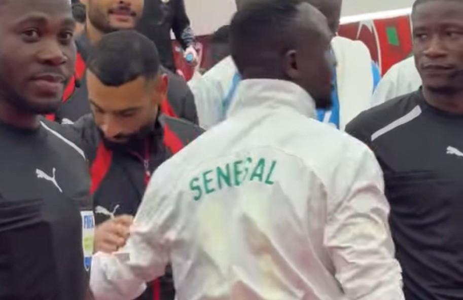 За сите кои зборуваа дека не се поднесуваат: Еве како изгледаше денешната средба на Салах и Мане (ВИДЕО)