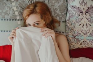 Со кој хороскопски знак можеме само да флертуваме и со кого да имаме долга и сериозна врска?