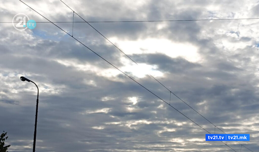 Променливо облачно со сончеви периоди, температурите до 7 степени