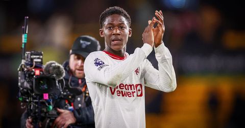 Јунајтед бргу реагира и го „врзува“ големиот талент со нов и богат договор!