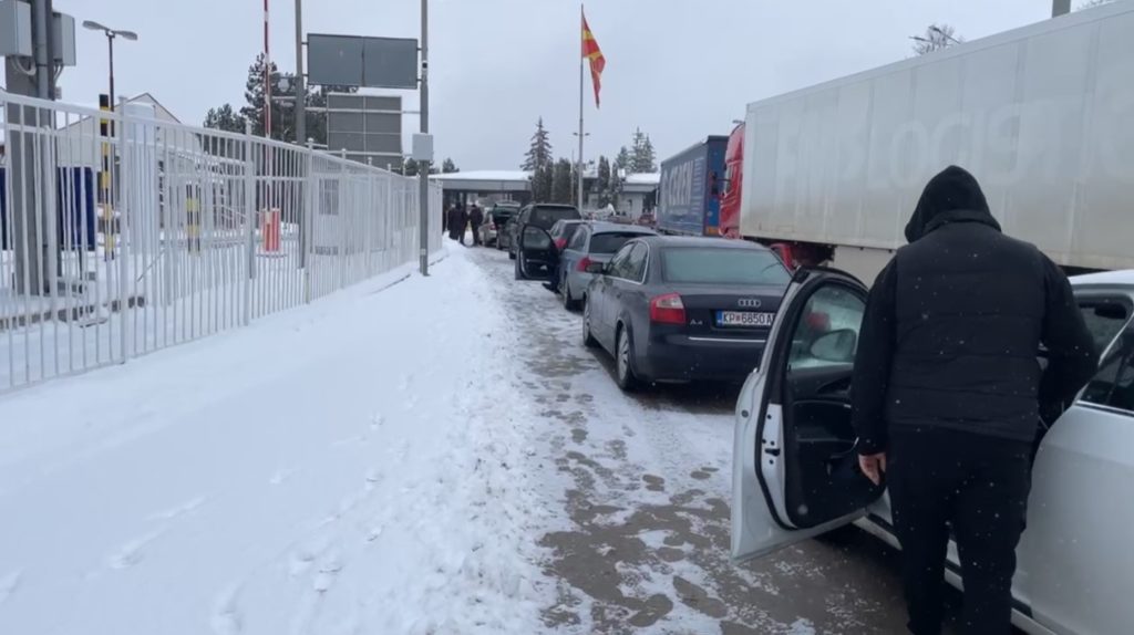 Приведен бугарски државјанин на ГП Деве Баир – кај него пронајдени боксирач и транспарент со навредлива содржина