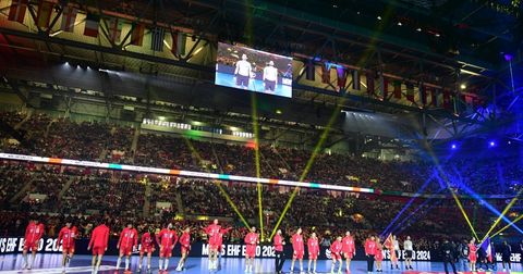 Одредени полуфиналните термините на ЕП, Данска ќе игра во централниот