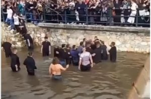 Тепачка за светиот крст во Лерин – министерот за одбрана го гледаше срамот