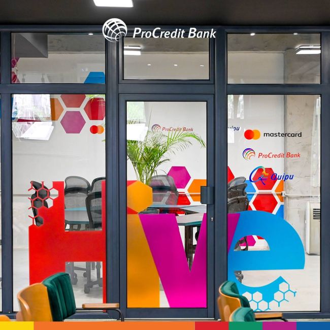 Hive Room, иницијатива на ProCredit Bank, Quipu и Mastercard во нов, унапреден формат продолжува да ги поддржува македонските стартапи и фриленсери