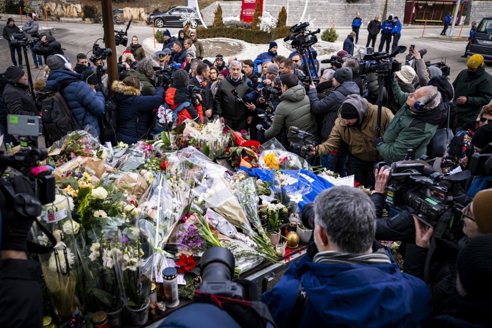 Тинејџерка раскажа дека не влегла во барот во Швајцарија бидејќи редот бил предолг: „Можевме да бидеме ние“