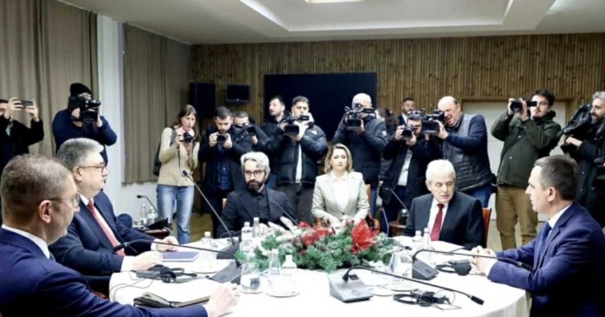 Две варијанти во игра за укинување на техничката влада по лидерската средба