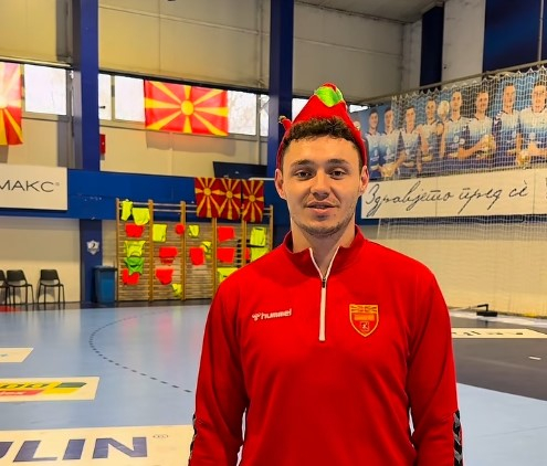 За ракометарите нема руска и прасе, ви честитаат од сала