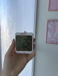 ВИДЕО: Илјадници семејства мрзнат без греење во Киев