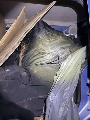 (ФОТО) ПОЛИЦИСКА АКЦИЈА КАЈ СВЕТИ НИКОЛЕ: Пресечен транспорт на околу 200 килограми марихуана