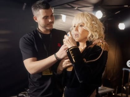 Виктор Живојиновиќ отпатува во топлите краишта и се пофали разголен откако симна 70 илограми