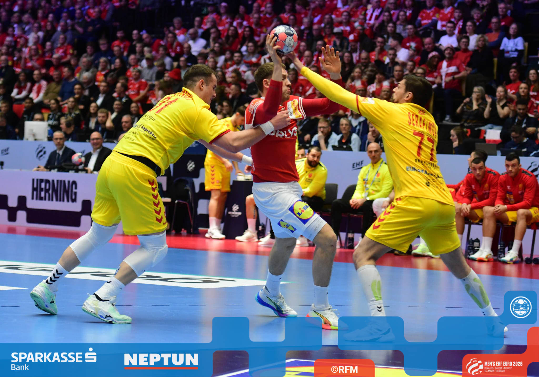 Пак браќа, и пак близнаци: Познати судиите за мечот Македонија – Португалија