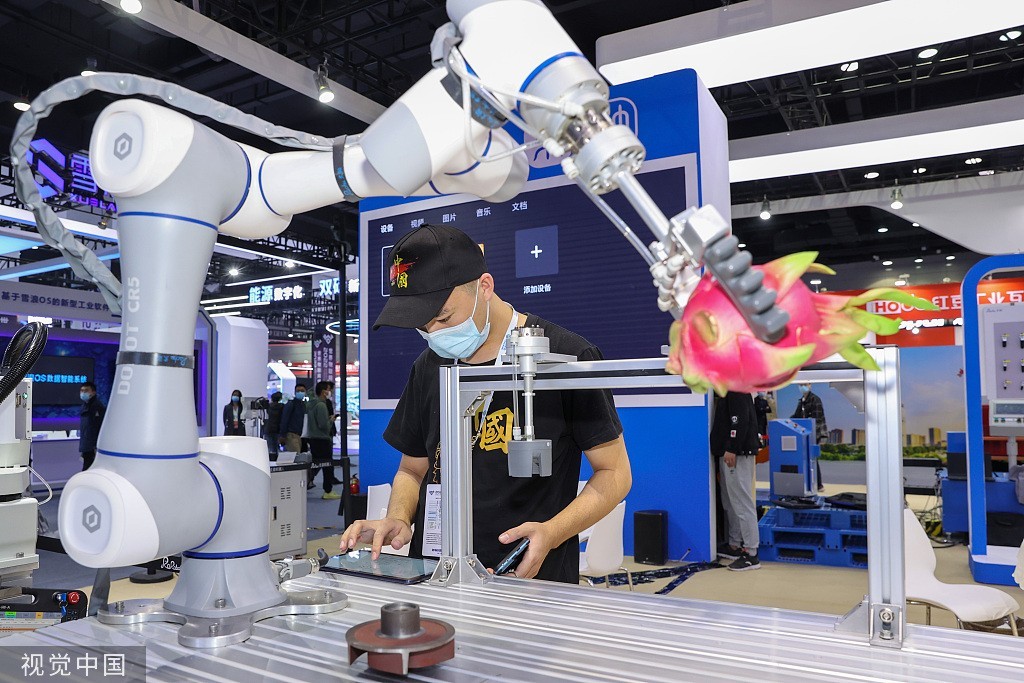 КИНА СО НАЈГОЛЕМ СВЕТСКИ ТРГОВСКИ СУФИЦИТ ДОСЕГА – во 2025 година достигнаа до 1,2 трилиони долари