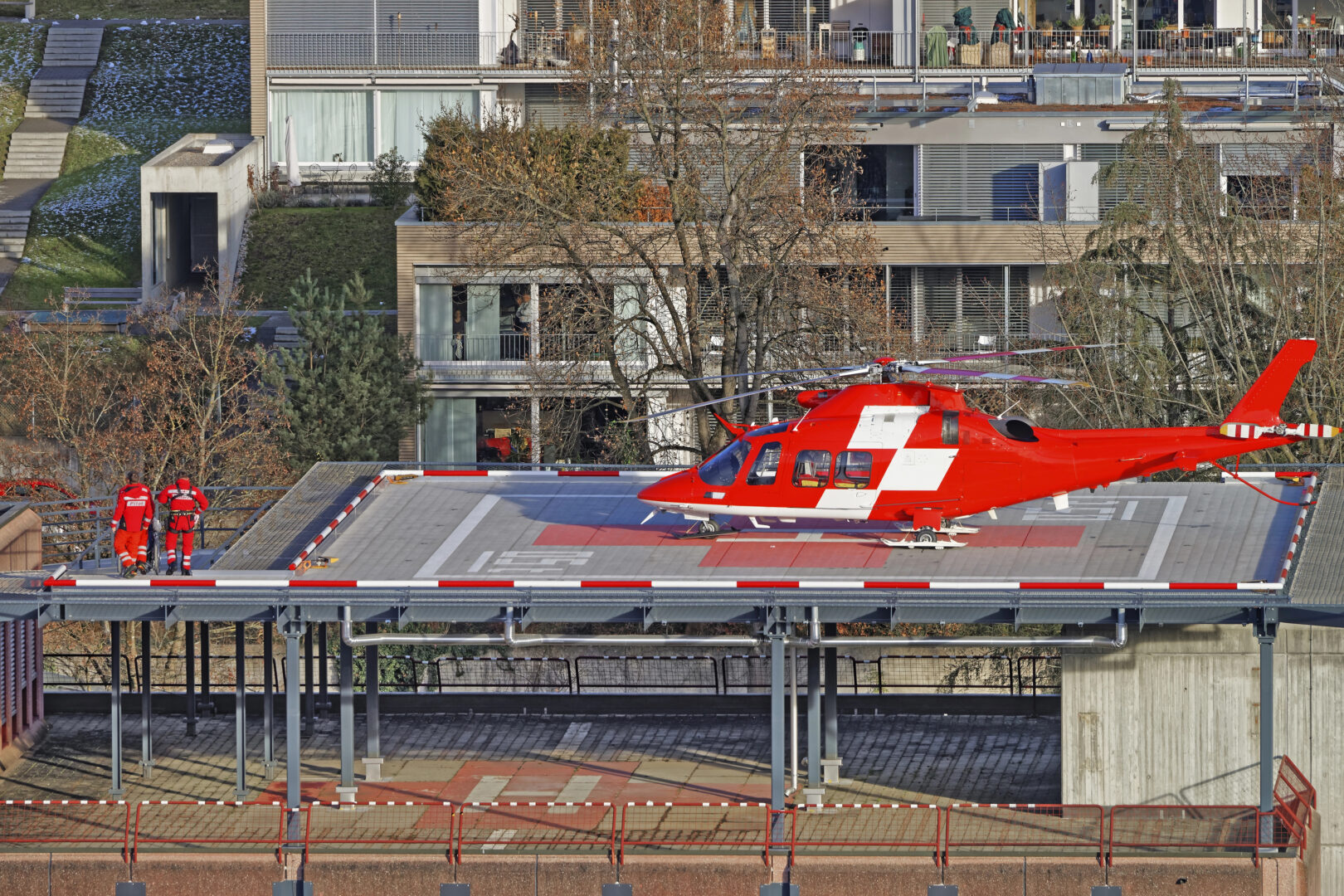 (Видео) Нови детали за експлозијата во Швајцарија: болниците полни со повредени, полицијата ја исклучи можноста за тероризам