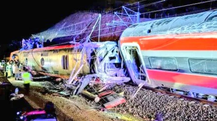 Бројот на загинати во железничката несреќа во Шпанија се искачи на 40 лица, се појави прва теорија за причината за трагедијата