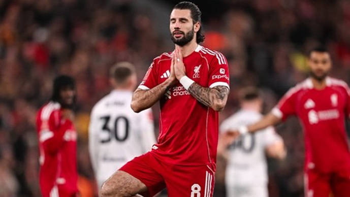 Тренерот на Барнсли „распали“ по Собослаи: Какво непочитување, против Арсенал и Челси не го прави ова (ВИДЕО)