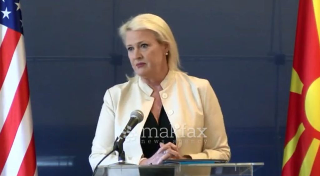 „Постои нешто магично во оваа земја“: Проштална порака на Агелер до македонските граѓани