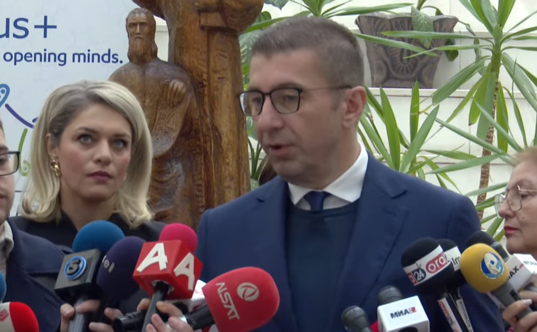 Мицкоски: 100 еколошки автобуси за Скопје, 50 за останатите општини