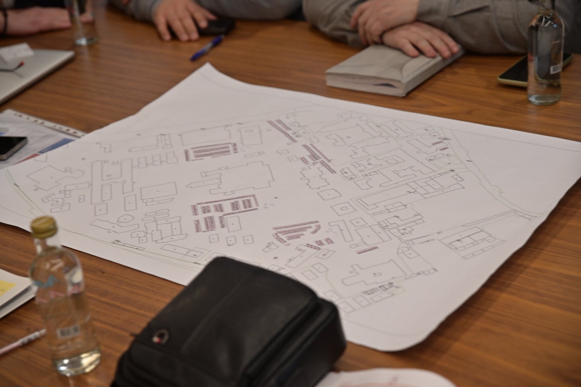 Клиничкиот центар во Скопје ќе добие две монтажни катни гаражи со околу 500 нови паркинг места