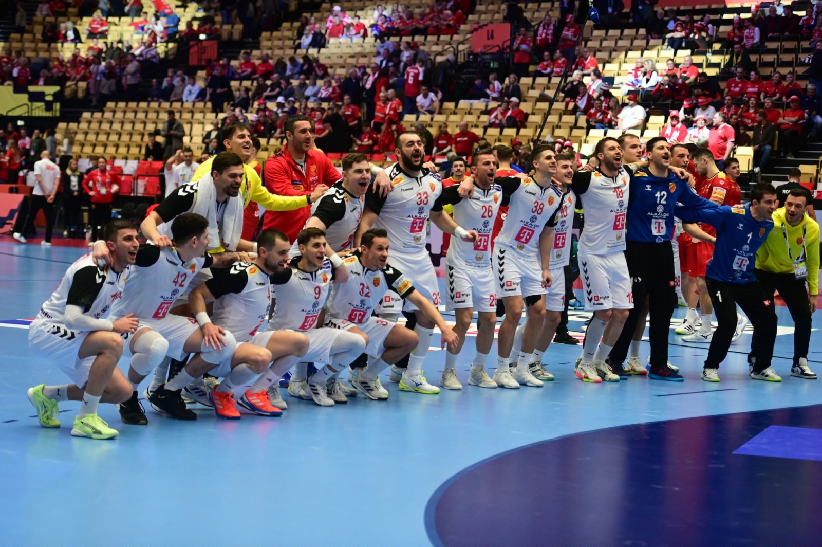 Ојлески: Кога си тука сакаш да помогнеш, а од дома си немоќен и само гледаш