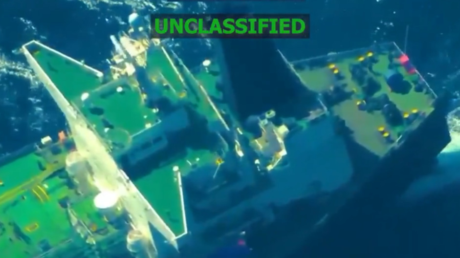 (Видео) Американски специјалци упаднаа во уште еден танкер, објавена е снимка