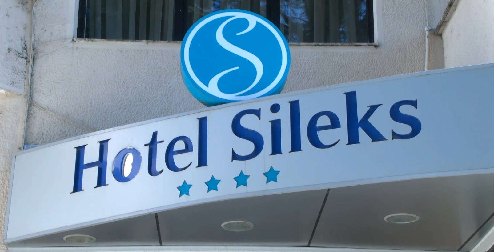 Охридските хотелиери и угостители нудат примамливи понуди за Богојавление