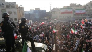 Повеќе од 3.000 луѓе загинаа во протестите во Иран