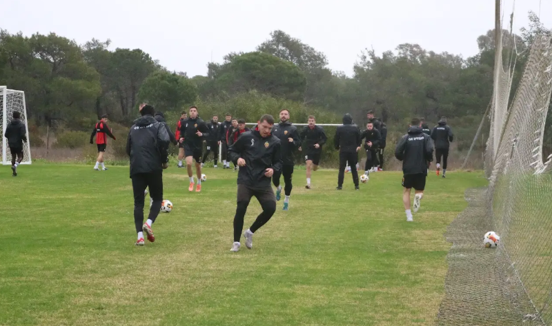 Маневски: Напорно работиме, треба одлично да бидеме подготвени за пролетните предизвици