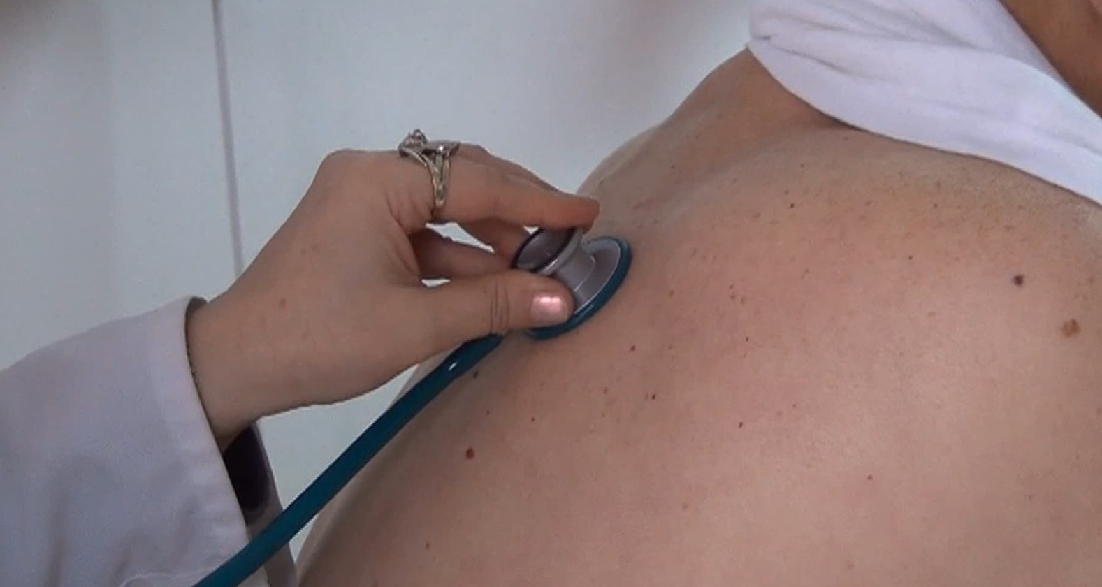 Дежурните служби во Скопје полни со болни пациенти