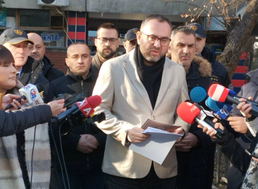 Тошковски: Убиен турски државјанин во скопската чаршија, осомничениот е во бегство