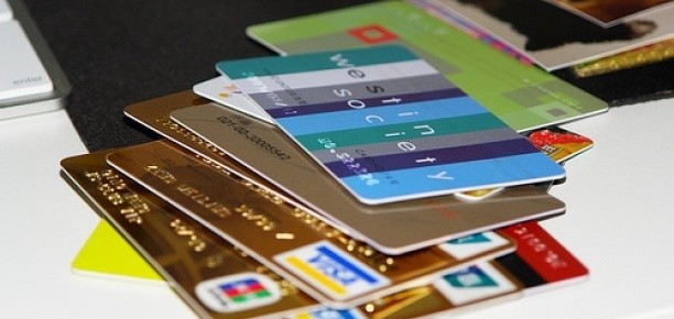 Гостиварчанец изгубил 1.500 евра од сметка на измама за поштенска услуга