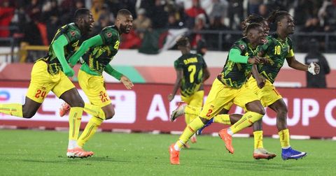 Мали со десет фудбалери приреди изненадување на Африканскиот куп на нациите