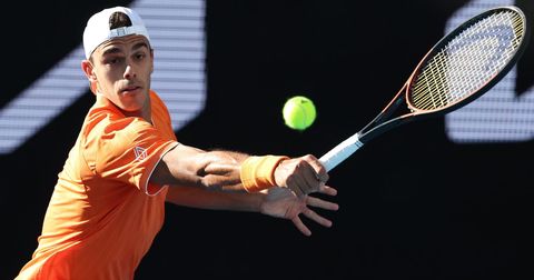 Черундоло покажа моќ и во три сета го елиминира Рубљев во Мелбурн