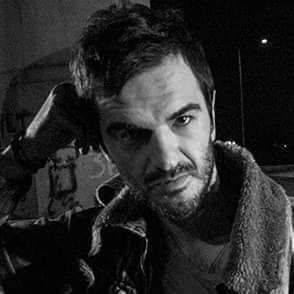 Денес роденден прославува Горан Трифуновски – Пајак, фронтменот на Пеперминт и еден од највпечатливите македонски музичари