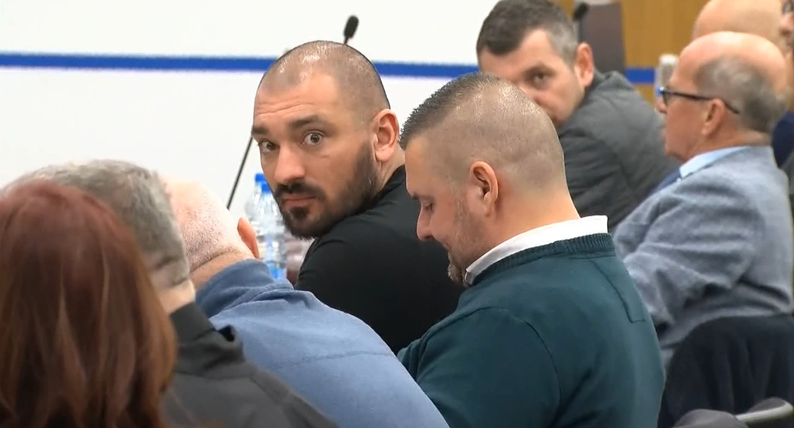 Гости во „Пулс“ сведочеа дека дискотеката немала помошен излез, не се издавале ниту фискални сметки