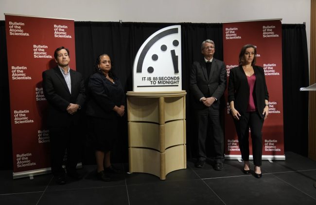 „ЧАСОВНИКОТ НА СУДНИОТ ДЕН“ ПОМЕСТЕН НА 85 СЕКУНДИ ДО ПОЛНОЌ, НАЈБЛИСКУ ДОСЕГА