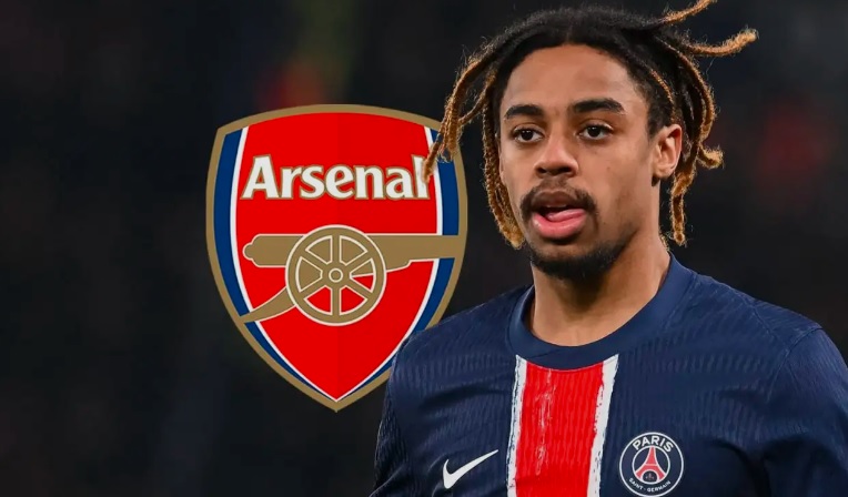 Арсенал го урива клупскиот трансфер рекорд за Бредли Баркола?