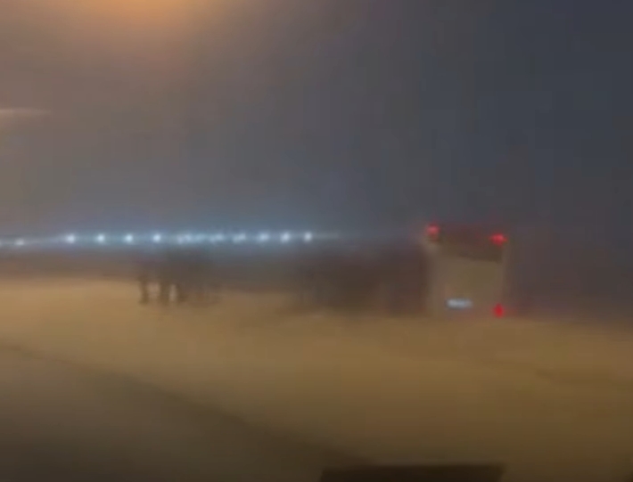 ВИДЕО: Автобус од Македонија излета од автопат во Србија