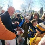 Маскираните Василичари денес го раздвижија Новаци