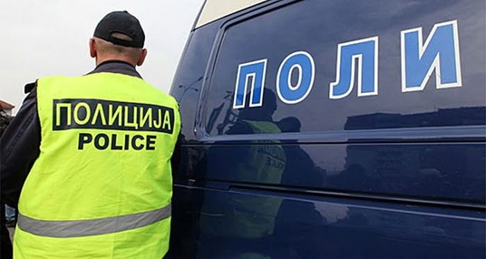 Приведено лицето кое го оштети стаклото на влезната врата на Бугарската амбасада