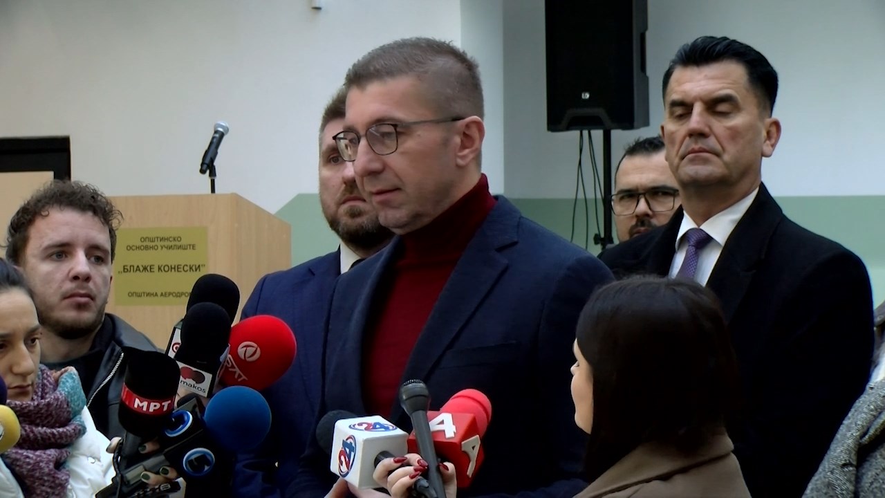 Мицкоски: Мора да има протоколи и заштита на податоците на граѓаните од проектот Безбеден град