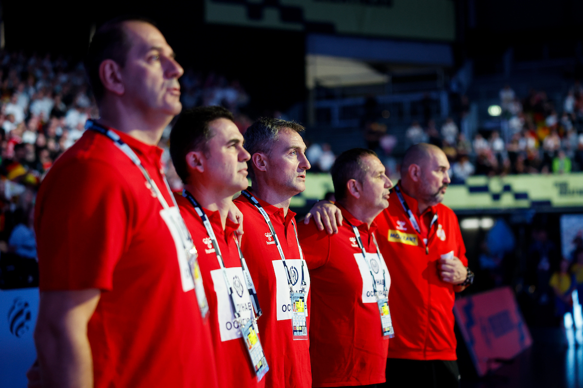 Играше за Македонија и Србија, сега е главен кандидат за клупата на Војводина