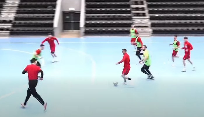 Ракометарите со партија фудбал се релаксираа во Хернинг