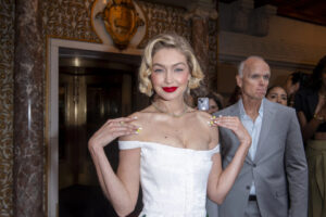 (Фото) Драстична промена на почетокот на годината: Таа повеќе не е русокоса и тотално нè изненади