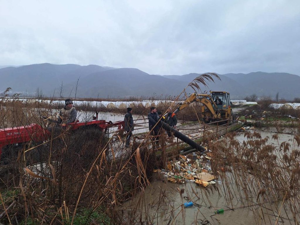 ЦУК: Стабилизирана е состојбата во Струмичкиот Регион, со механизација се интервенира на критичните локации