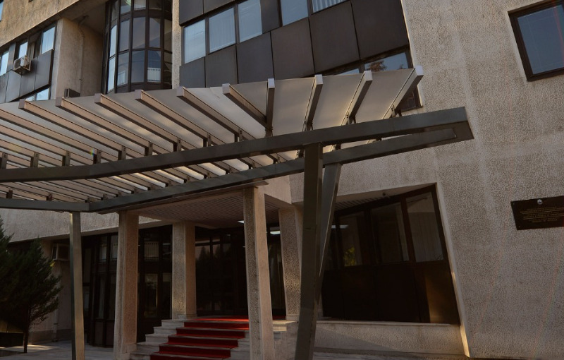 (Видео) МВР: Гласањето се одвива мирно, без нарушувања на јавниот ред и мир