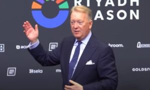 Френк Ворен го избира својот боксер за најдобар борец во 2025 година