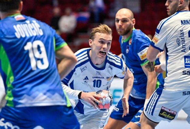 Исланд се пласира во полуфиналето на ЕП