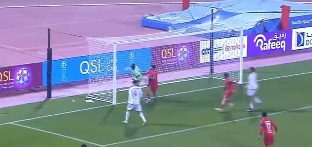 Вакво нешто ретко се гледа: Голман прими бизарен автогол во 92. минута (ВИДЕО)