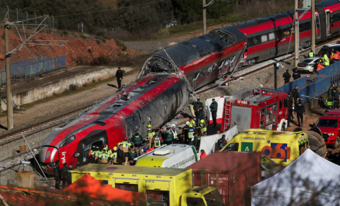 Бројот на жртви во железничката несреќа во Шпанија порасна на 40, прогласена тридневна жалост